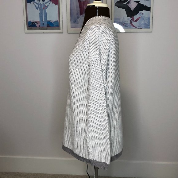Joie Grey and White V-neck Pullover Sweater Size L - Picture 3 of 6